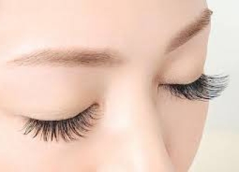 Các bước chăm sóc mi uốn đơn giản ngay tại nhà